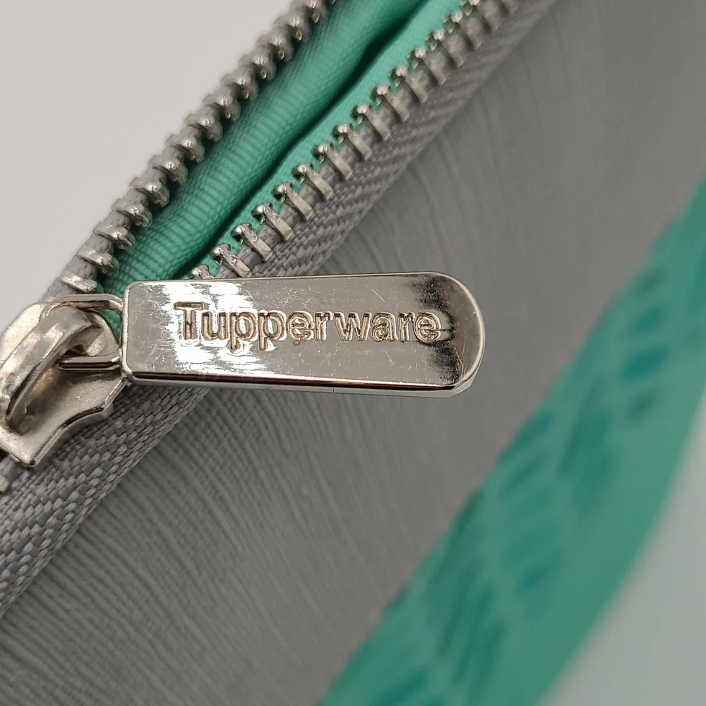 Tupperware‎ Laptop Bag